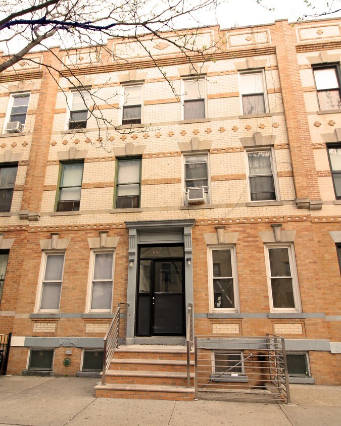 Primary Photo - 3451 41st St