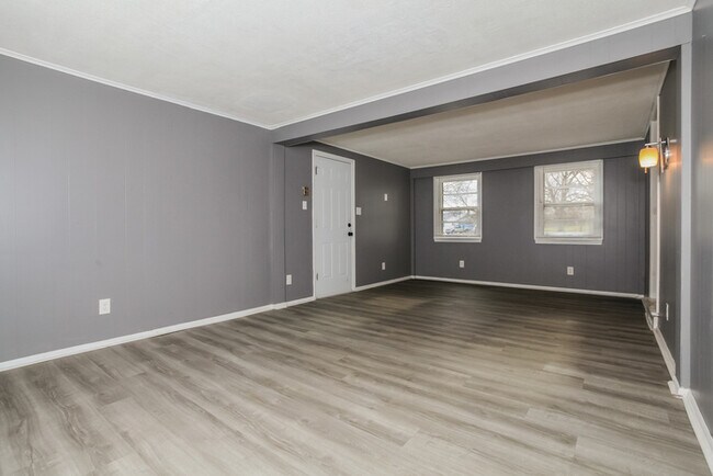 Foto del edificio - 4931 Fairfield Cir