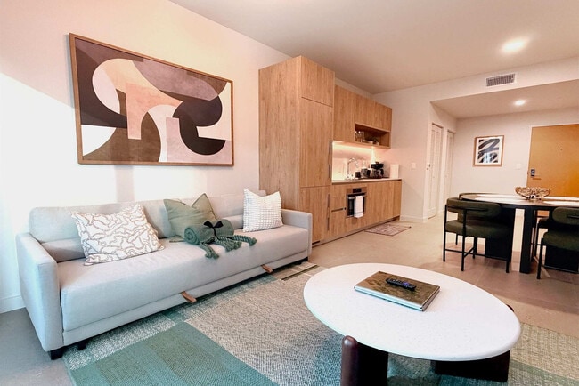 Foto del edificio - 11 NE 6th St