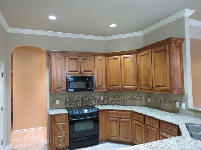Building Photo - Rock Creek 3/2 Great home Great schools