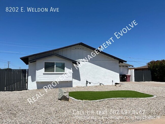 Foto del edificio - 8202 E Weldon Ave