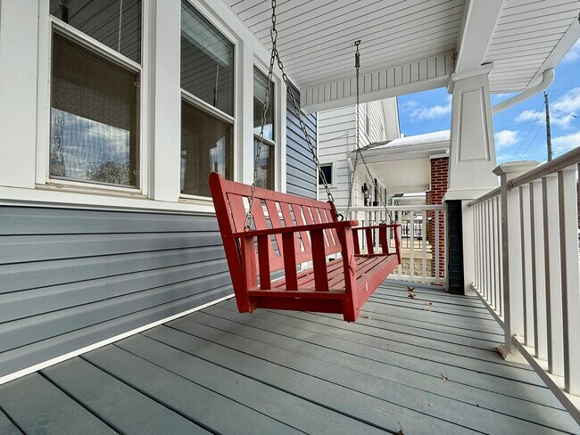 Foto del edificio - 402 Southwood Ave