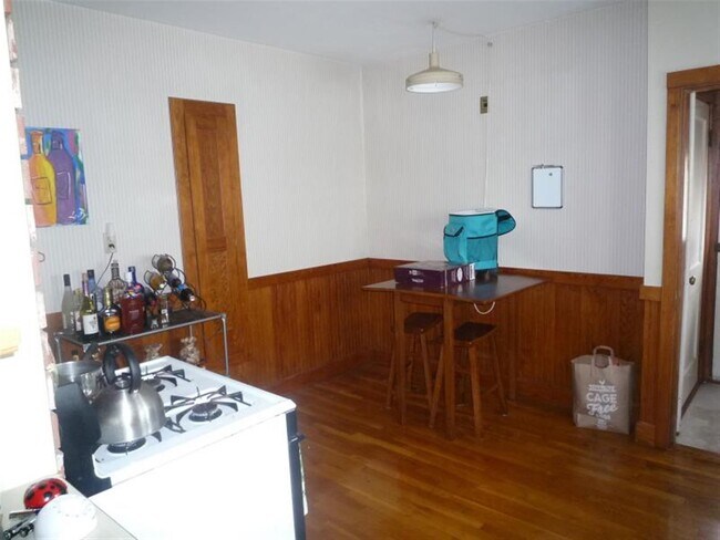 Foto del edificio - 42 Garrison Ave