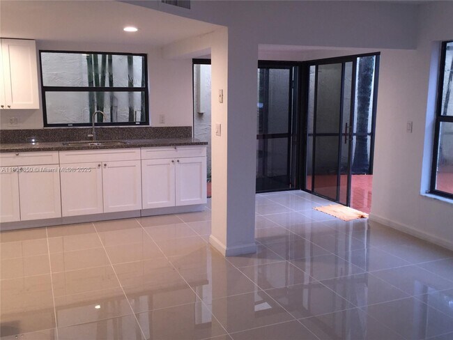 Building Photo - 9912 SW 147th Pl