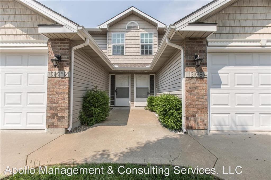 2 br, 2.5 bath House 13682 Post Oak Lane House for Rent in Platte