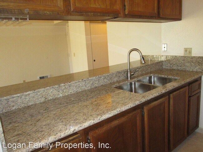 Building Photo - 1 br, 1 bath House - 6182 Agee St. #198