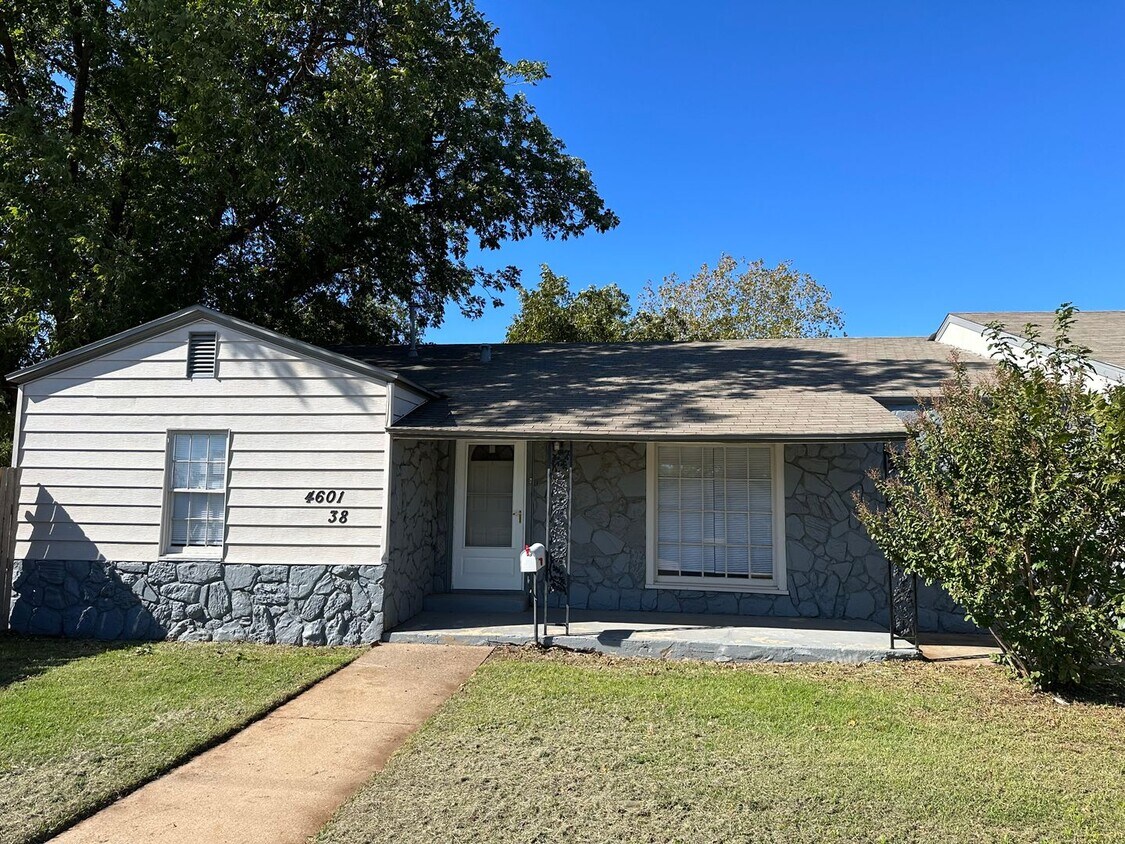 Large 4/2!! 500 off First Months Rent! House Rental in Lubbock, TX