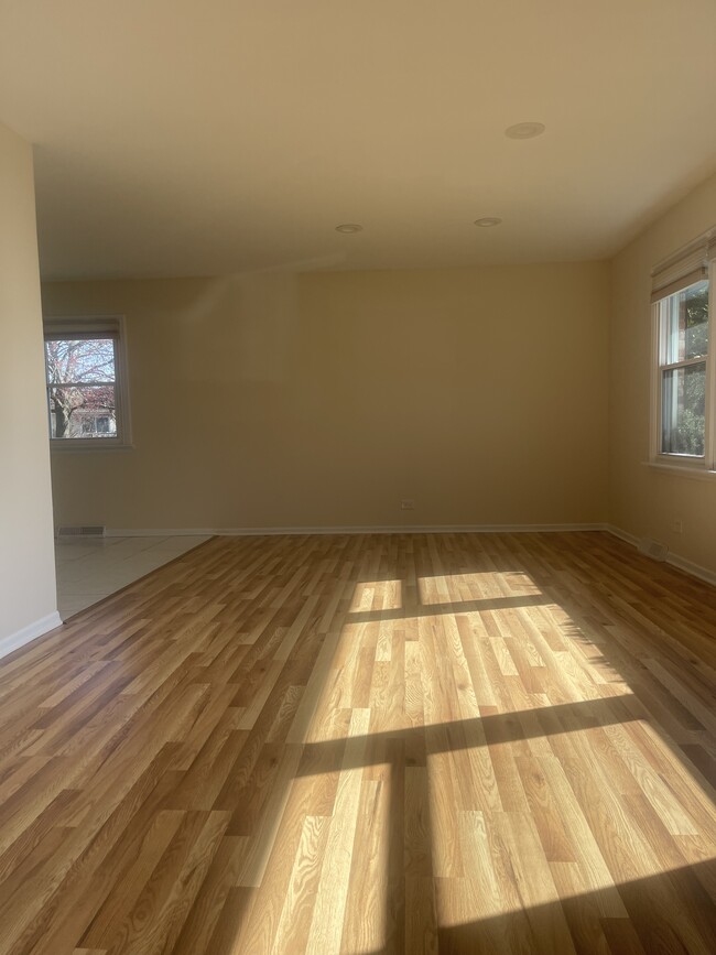 Building Photo - 2123 Haig Ct