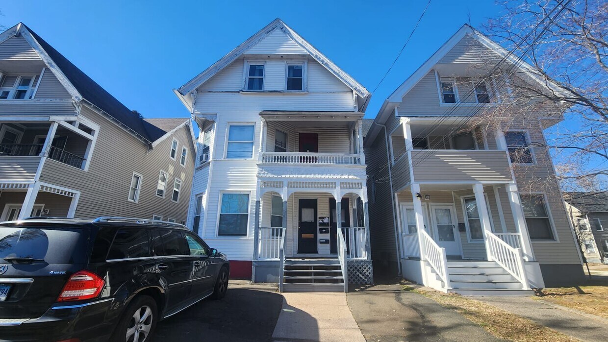 Primary Photo - 254 Winthrop Ave