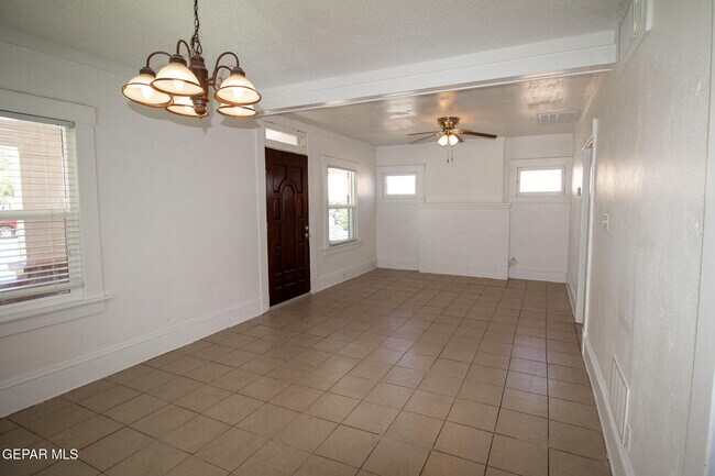 Foto del edificio - 3510 Porter Ave