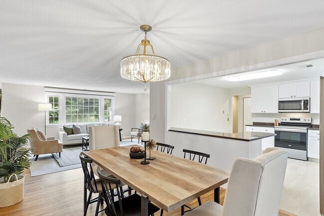 Foto del edificio - 1022 Pleasant St