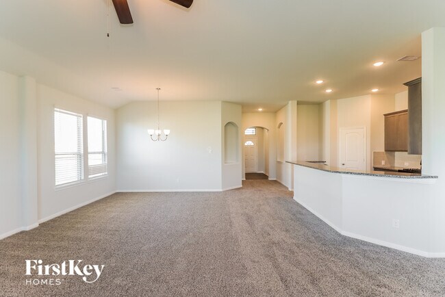 Building Photo - 607 Dove Lndg Dr