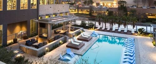 Foto del edificio - 11301 Domain Dr
