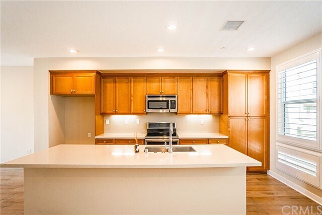 Foto del edificio - 8038 Ackerman St