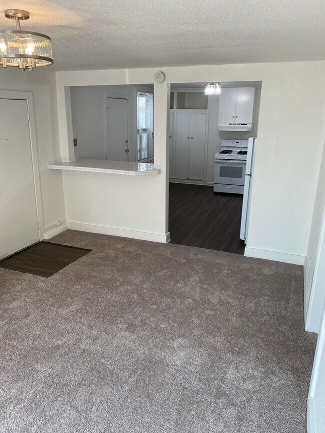 326 Capitol St Unit 326 A, Vallejo, CA 94590 Room for Rent in Vallejo