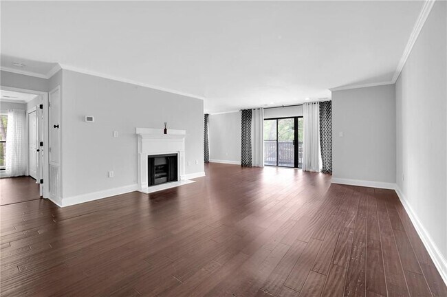 Foto del edificio - 1104 Pine Heights Dr NE
