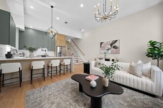 Building Photo - 27 Graham St