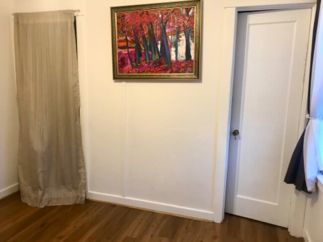 Building Photo - 667 Schley St