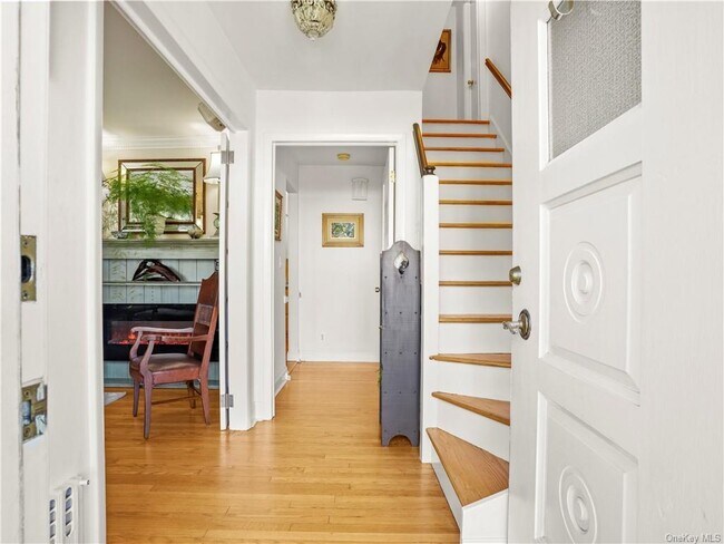 Foto del edificio - 1035 Shore Acres Dr