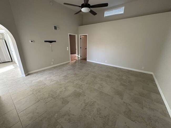 Foto del edificio - Charming 2BR Townhome in Peoria