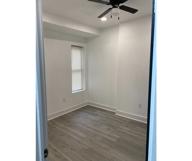 Building Photo - 710 N Fulton Ave