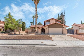 Building Photo - 1521 Padova Dr