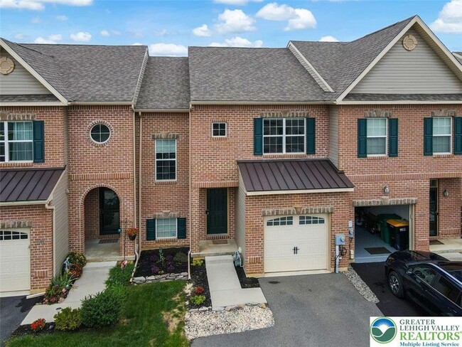 Foto del edificio - 4492 Cottonwood Dr