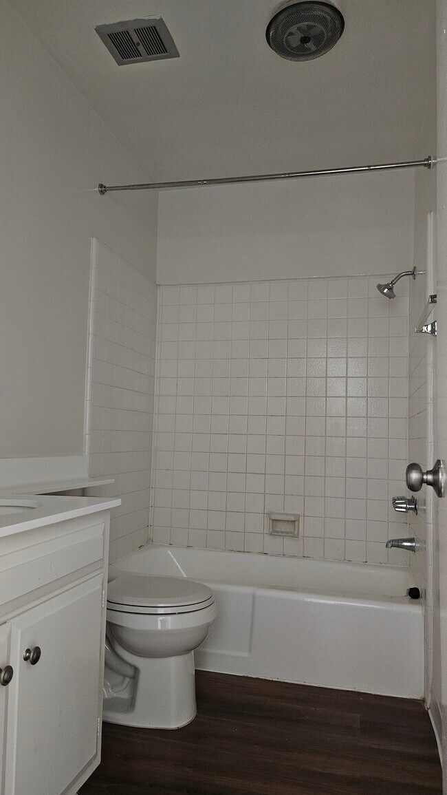 Foto del edificio - 3838 Keystone Ave