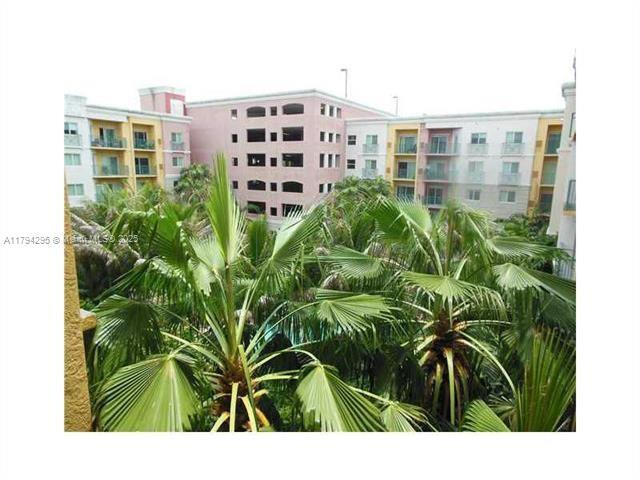 Foto del edificio - 6001 SW 70th St