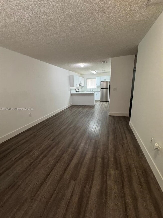 Foto del edificio - 6375 W 22nd Ct