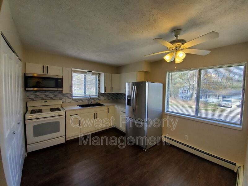 3821 Boone Ave SW Unit 2, Wyoming, MI 49519 Condo for Rent in