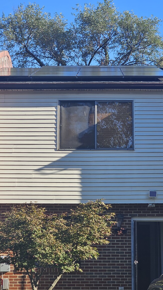 Foto del edificio - 909 Porter Ct NE