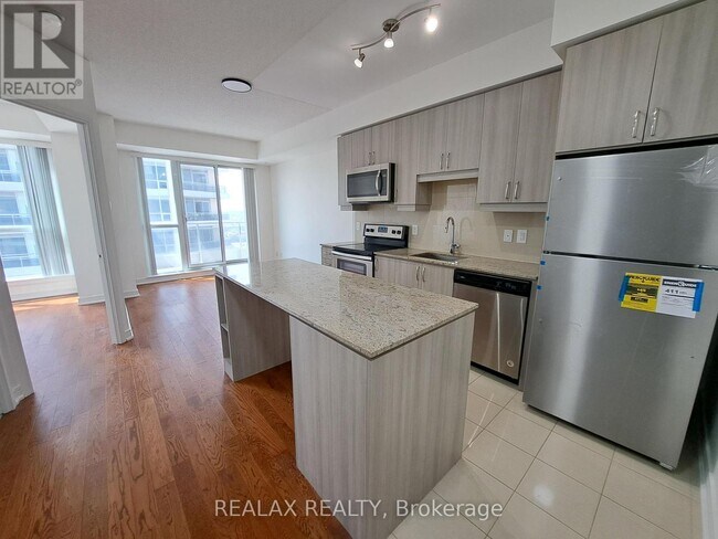 Photo du bâtiment - 9205-9205 Yonge St
