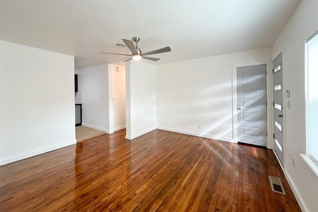 Foto del edificio - 909 SW 48th St