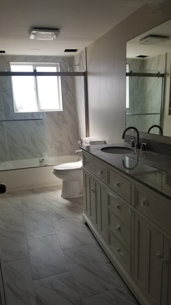 Foto del edificio - 10282 Golden Willow Dr