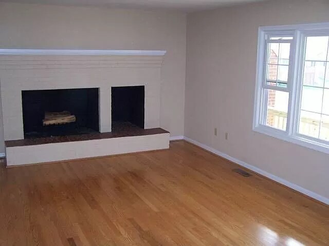 Foto del edificio - 302 Little Cir