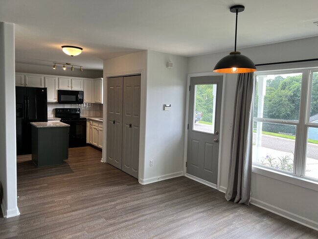 Photo - 242 Katydid Dr House