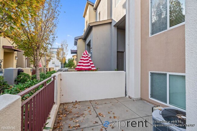 Foto del edificio - 3 br, 2.5 bath Townhome - 2840 10th Street...