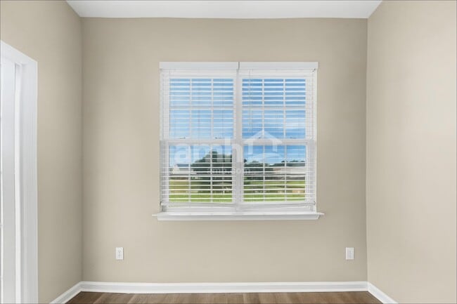 Building Photo - 578 English Oak Cir