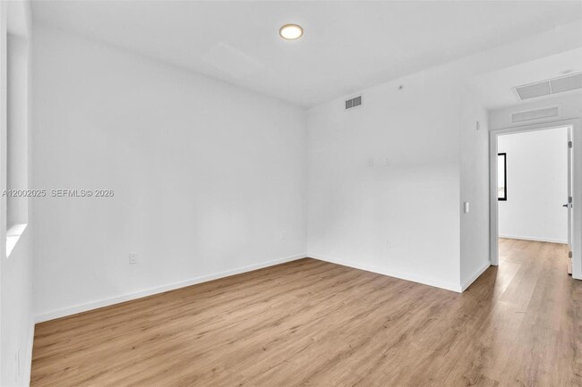 Building Photo - 753 NW 30th St