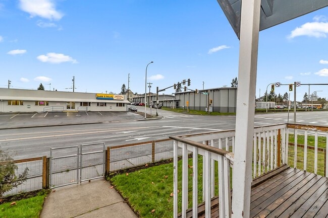 Foto del edificio - Cute 1 bedroom close to everything in Everett