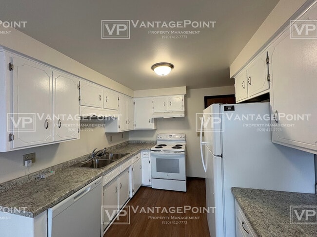 Building Photo - 2571 Trojan Dr