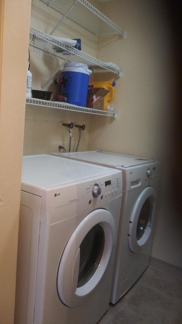 Laundry Room - 979 2nd Ave NE