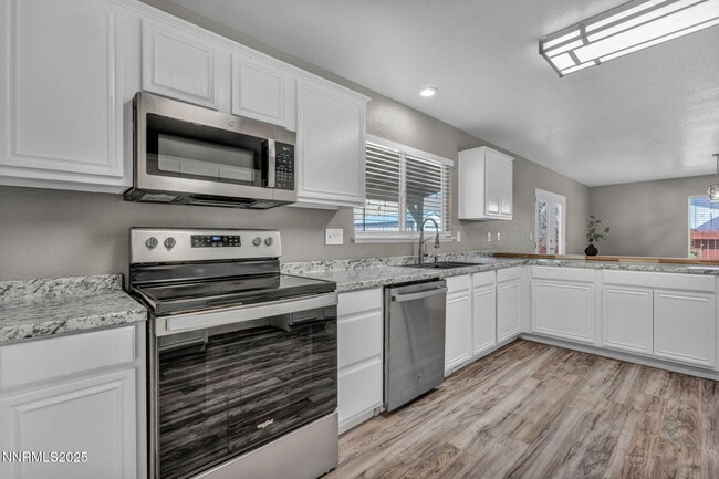 Foto del edificio - 17391 Crystal Canyon Blvd