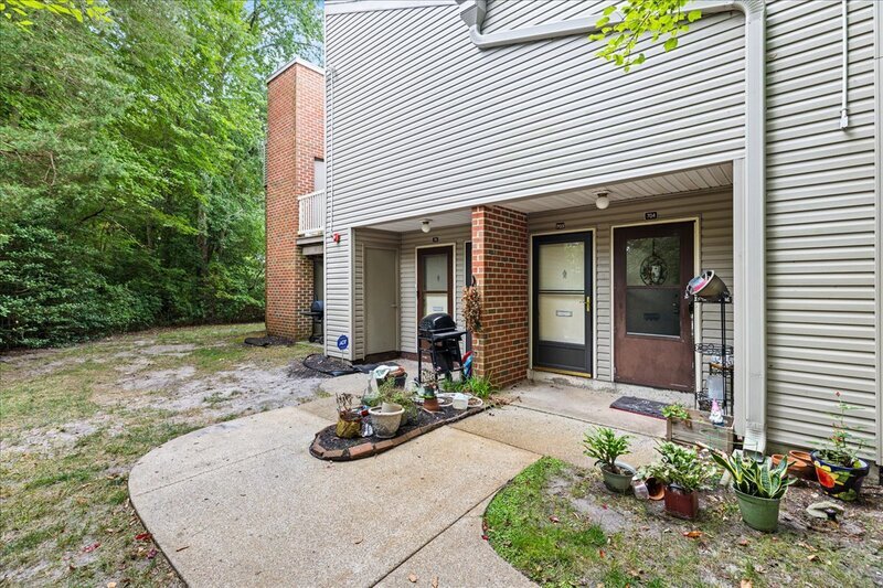 Primary Photo - 703 Camelback Ct