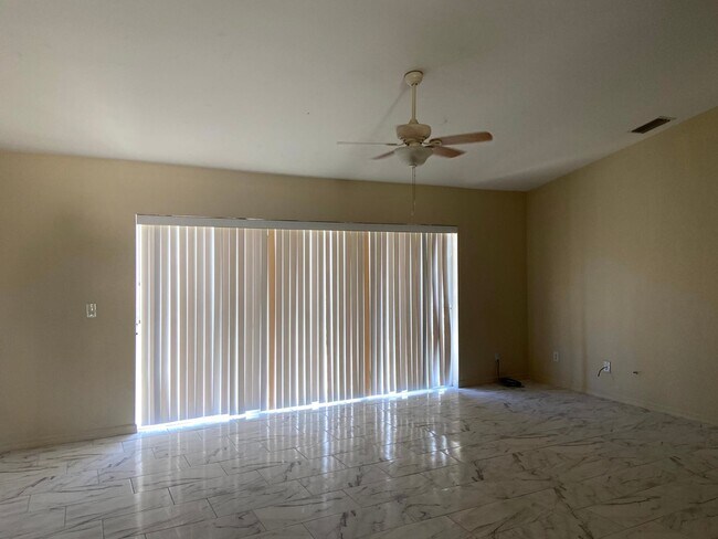 Building Photo - $500.00 OFF FIRST MONTH!!! Huge 4 bedroom/Greenbriar Area.