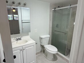 Building Photo - 6191 SW 37th St