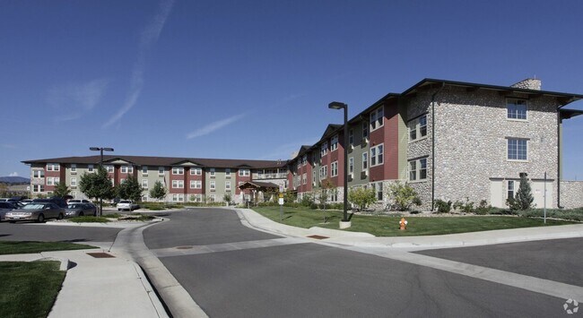 Building Photo - 4895 Lucerne Ave