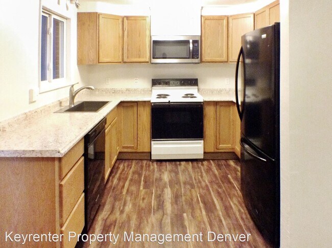 Building Photo - 2 br, 2 bath House - 4596 Everett Street