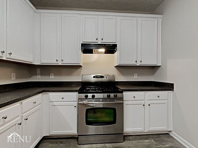 Building Photo - 4739 McEver View Dr